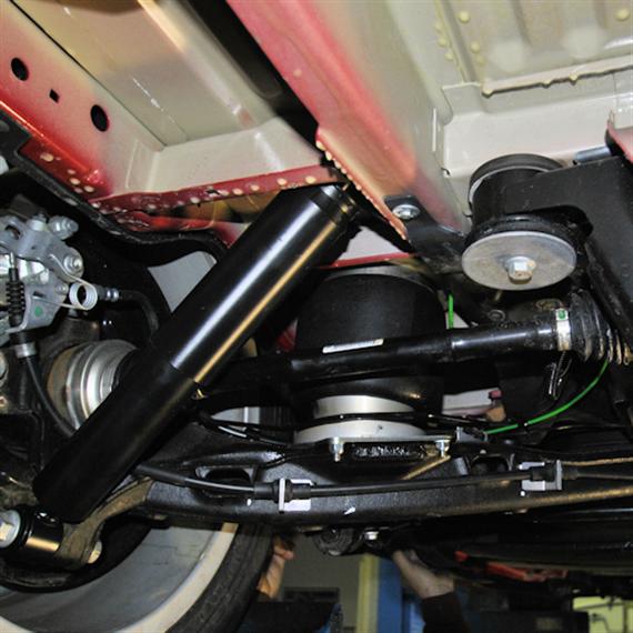 VW Transporter T5 mit VB Airsuspension 4 Kanal Vollluftfederung