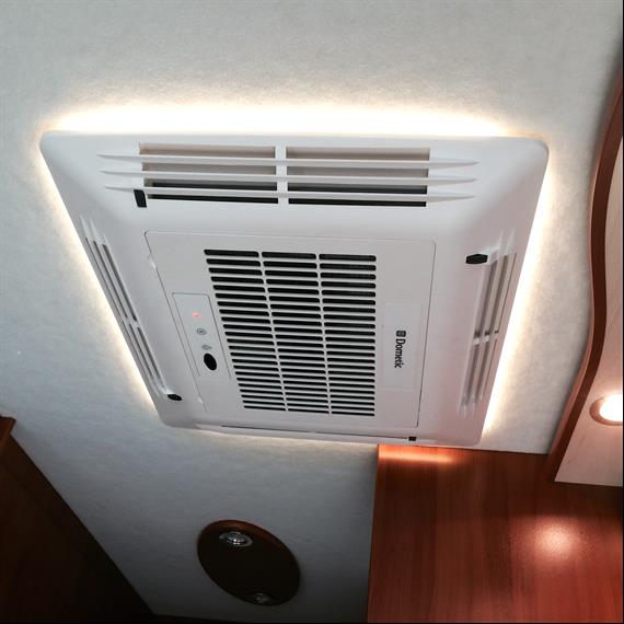 Dachklimaanlagen von Dometic Freshjet 2200