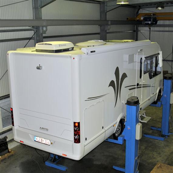 Dometic B2200 auf einen Arto 74L von Niesmann und Bischoff aufgebaut