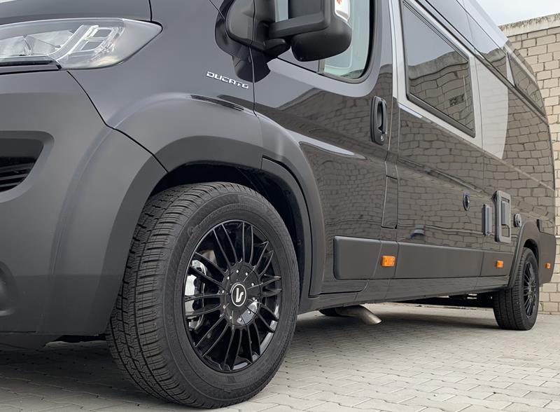 BORBET CW3 Black glossy in 18 Zoll für Fiat Ducato